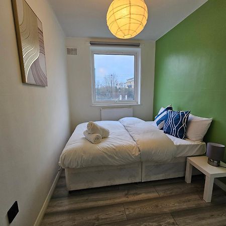 London Mile End Rooms Exteriör bild