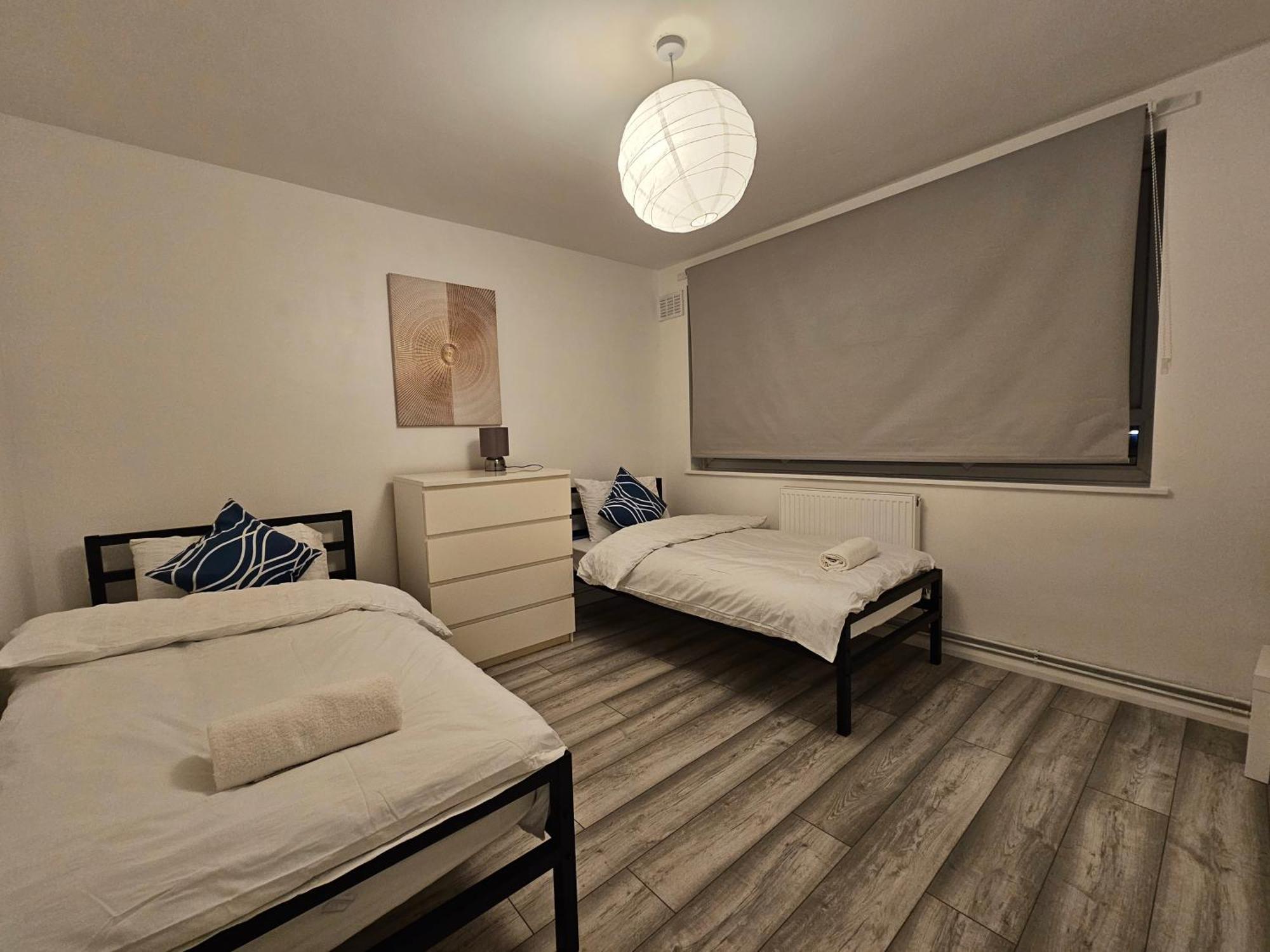 London Mile End Rooms Exteriör bild