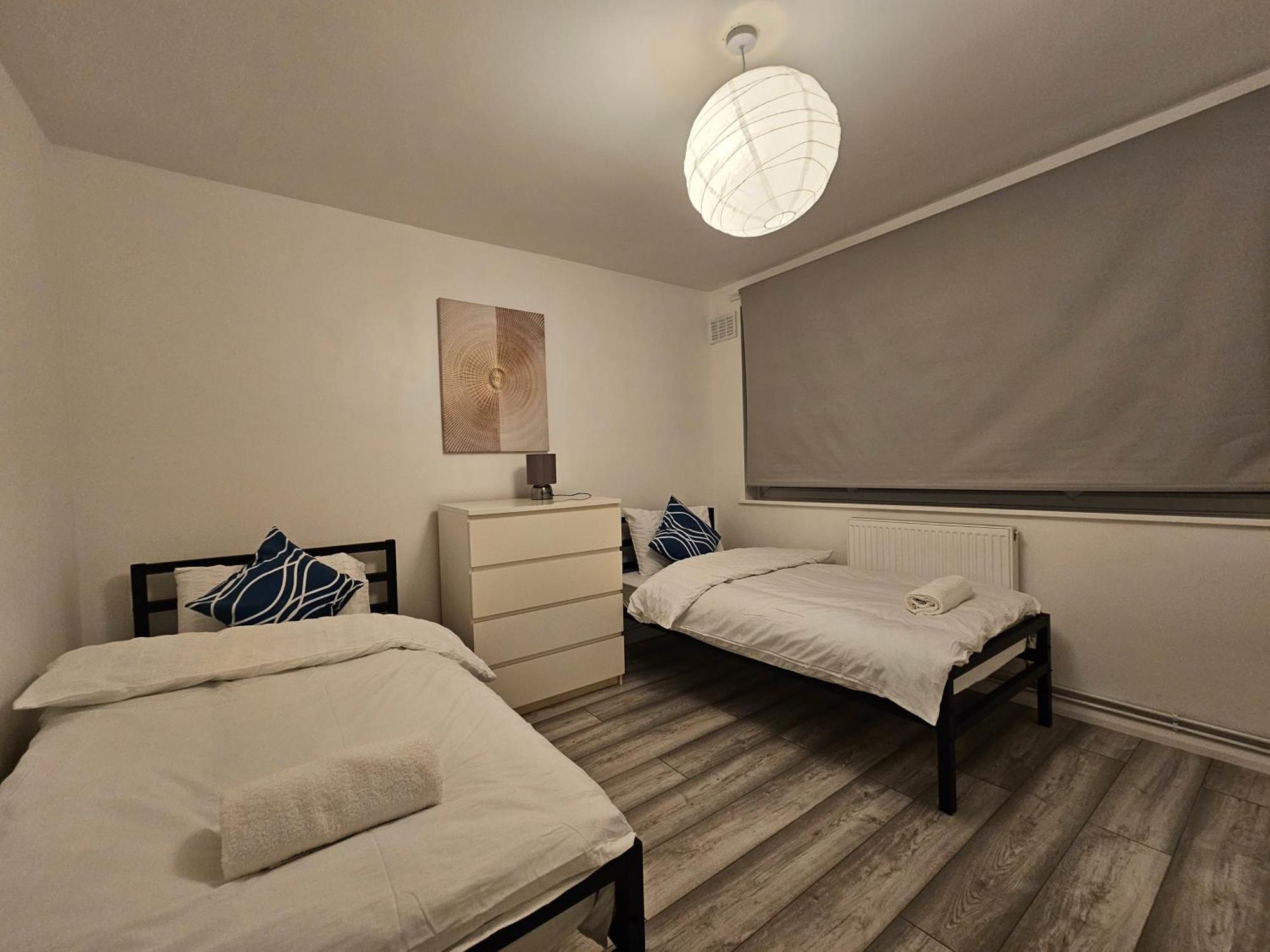 London Mile End Rooms Exteriör bild