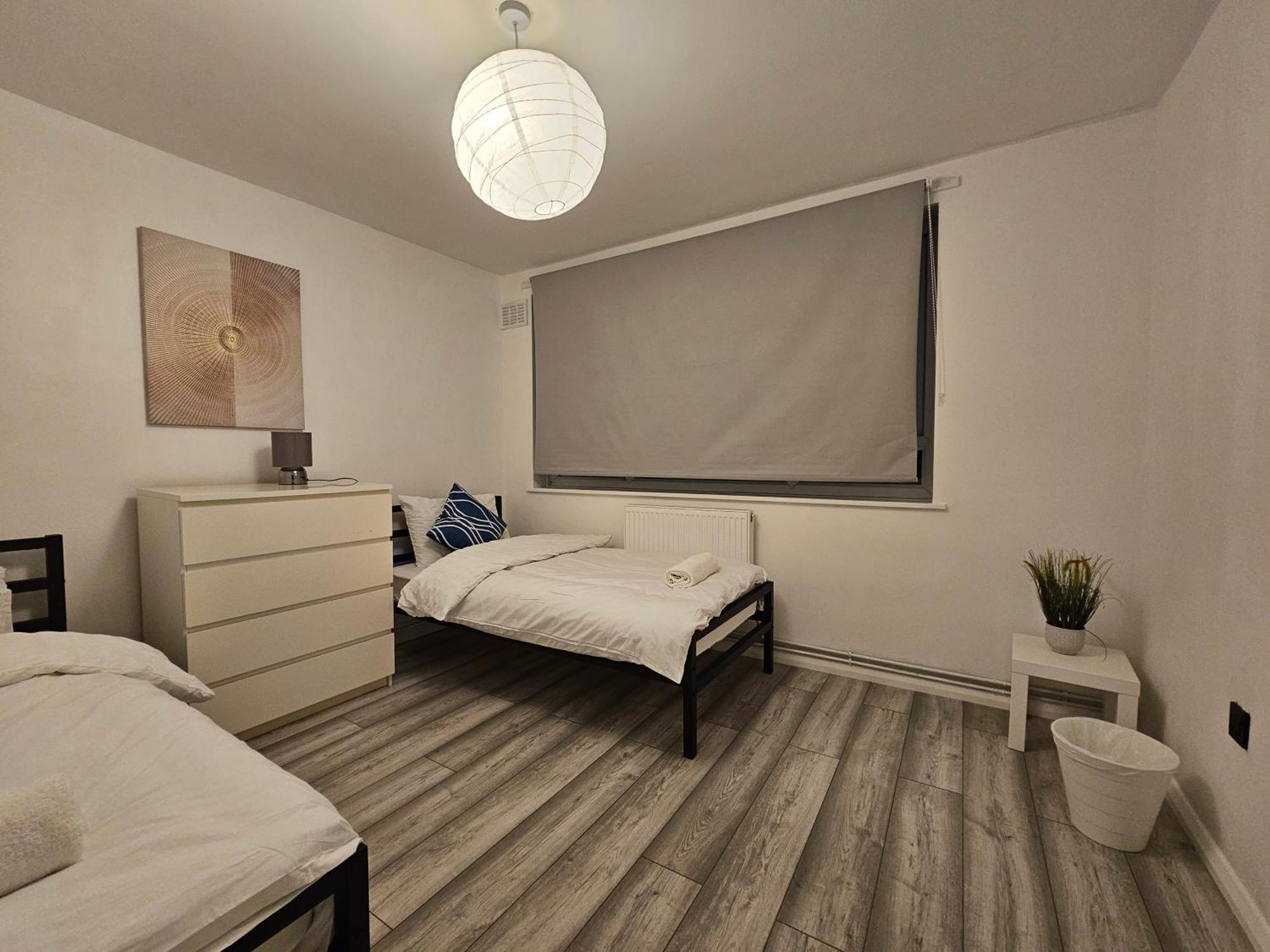 London Mile End Rooms Exteriör bild