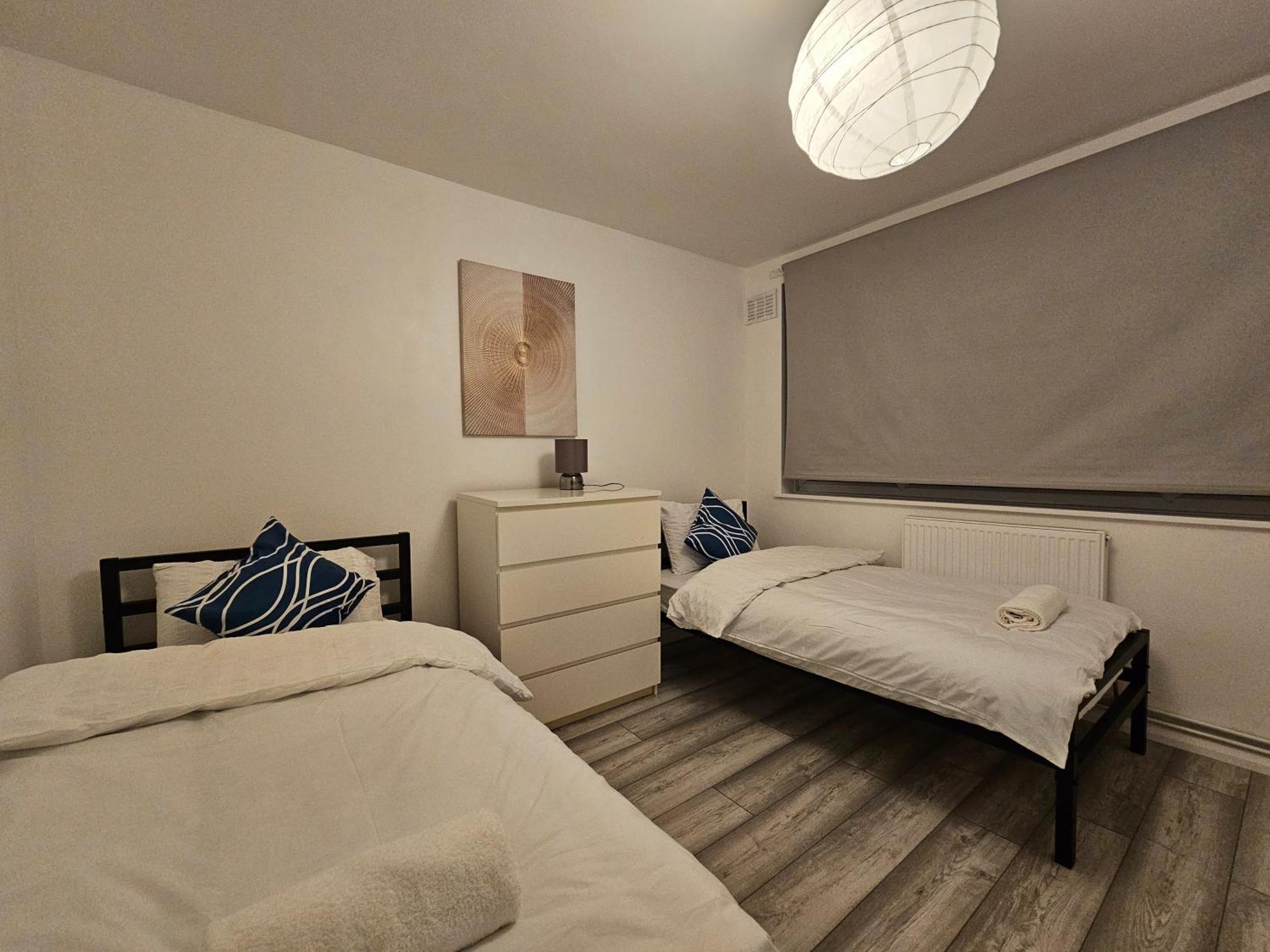London Mile End Rooms Exteriör bild